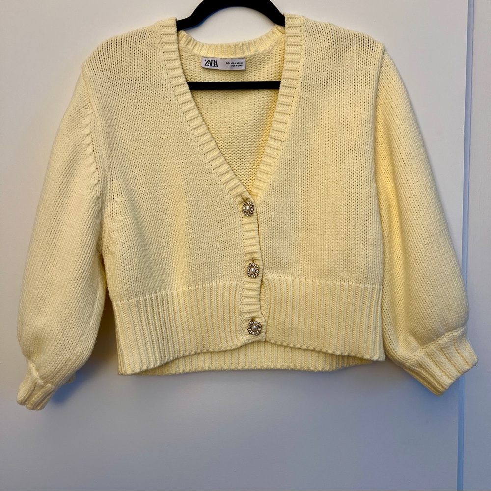 Zara Pale Yellow Cropped Knit Cardigan